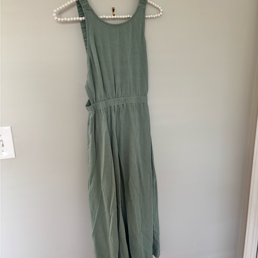 Sleeveless Green Midi Dress